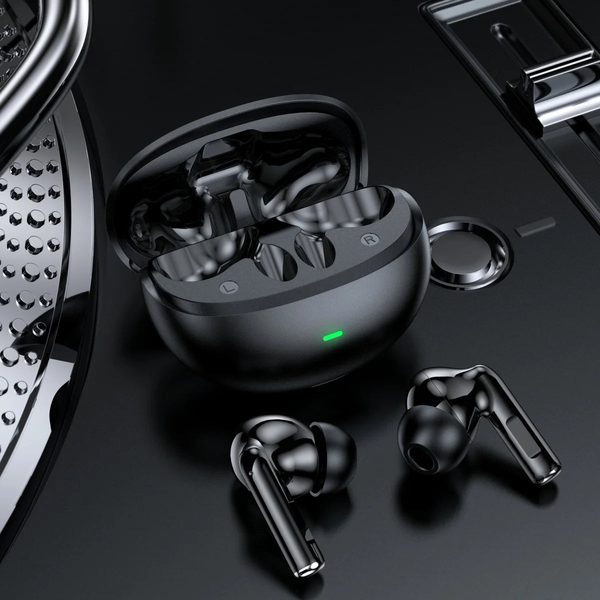 Bluetooth Headphones with Hybrid Technology