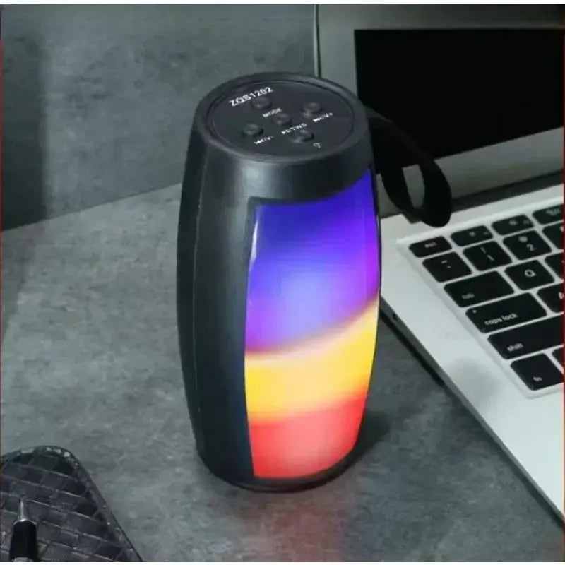Digital speaker with cool lighting effect